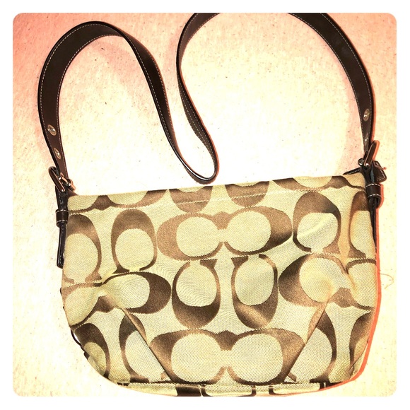 100% Authentic Coach purse, in great condition barely used! - Picture 1 of 3